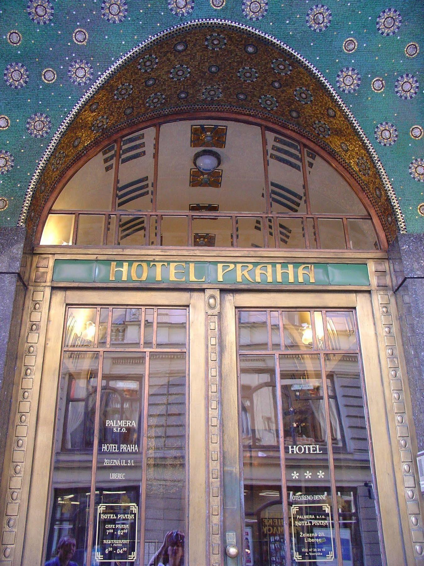 Hotel Praha ลิเบอเรซ ภายนอก รูปภาพ